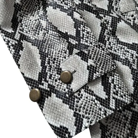 NWT Choosy Elizabeth Faux Snakeskin Coat Lined Belted Women's Sizes S - Picture 10 of 12